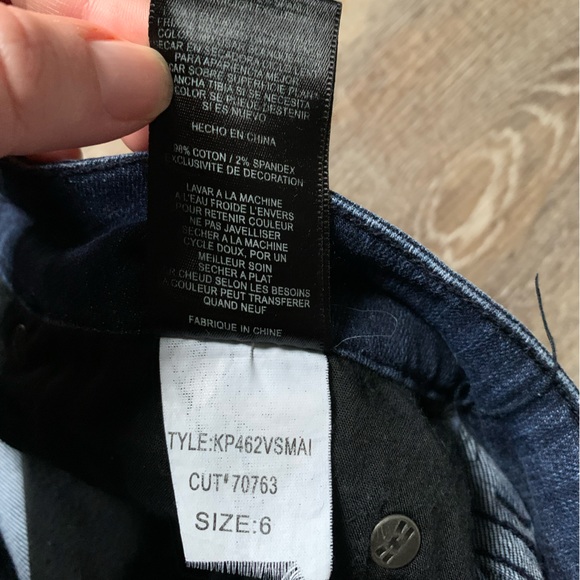 Kut From the Kloth Dark Wash Straight Leg Jeans 6 - Picture 6 of 7